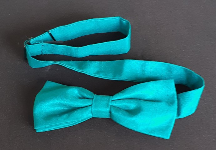 Bow tie, Vintage, green, polyester, adjustable tie. | RetroJam